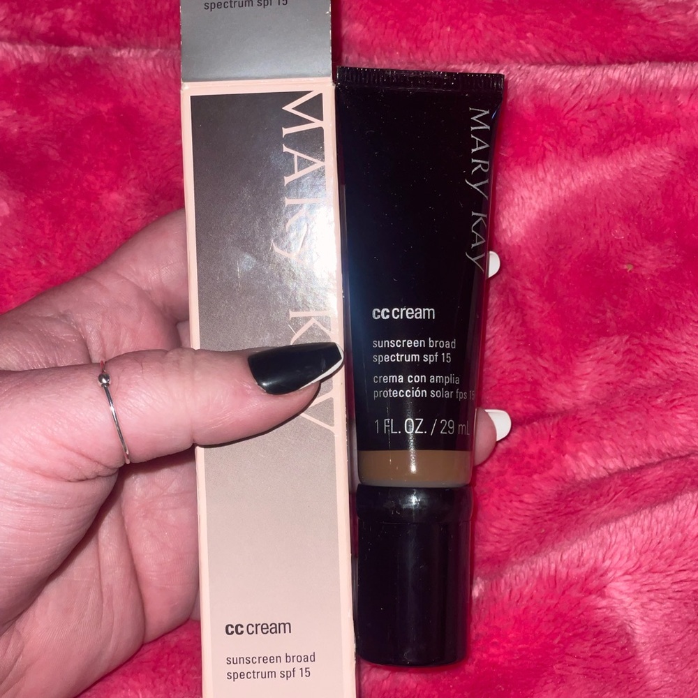 Mary Kay CC Cream with SPF 15 - Very Deep